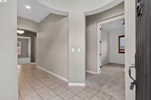 2243 Winchester Loop, Discovery Bay, CA 94505 - Photo 7