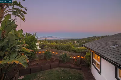 566 Webster Dr, Martinez, CA 94553 - Photo 33