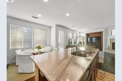 313 Bridgecreek Way, Hayward, CA 94544 - Photo 13