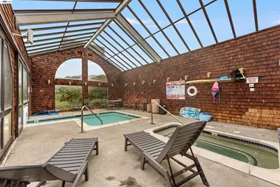 262 Beachview Ave #4, Pacifica, CA 94044 - Photo 41
