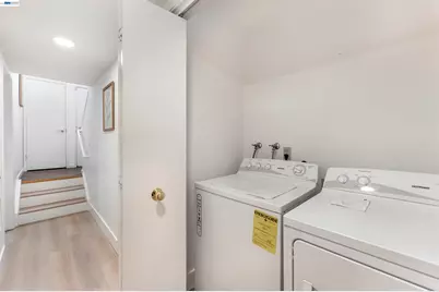262 Beachview Ave #4, Pacifica, CA 94044 - Photo 35