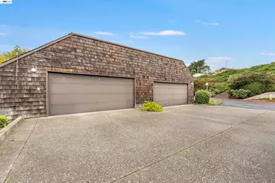 262 Beachview Ave #4, Pacifica, CA 94044 - Photo 39