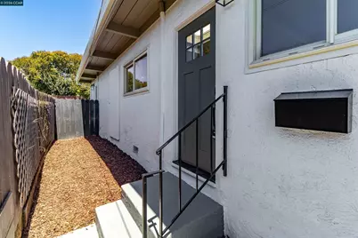 2415 Maine Ave, Richmond, CA 94804 - Photo 7