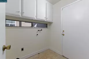 8197 Coach Dr, Oakland, CA 94605 - Photo 31