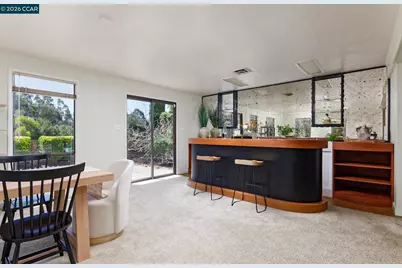 8197 Coach Dr, Oakland, CA 94605 - Photo 25