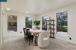 8197 Coach Dr, Oakland, CA 94605 - Photo 29
