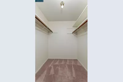 8197 Coach Dr, Oakland, CA 94605 - Photo 21