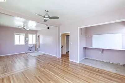 2944 Webster St, Oakland, CA 94609 - Photo 17