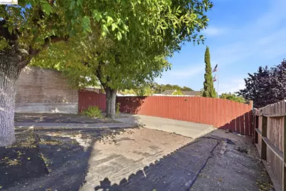3000 Morcom Ave, Oakland, CA 94619 - Photo 49