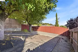 3000 Morcom Ave, Oakland, CA 94619 - Photo 49
