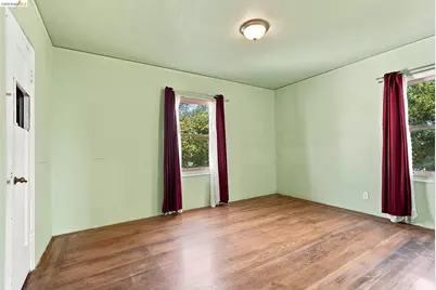3000 Morcom Ave, Oakland, CA 94619 - Photo 29