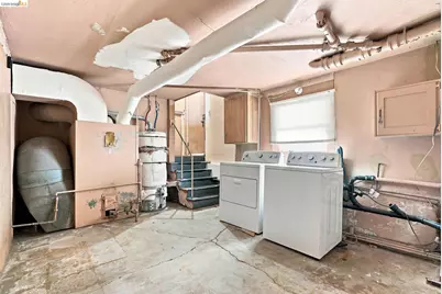 3000 Morcom Ave, Oakland, CA 94619 - Photo 43