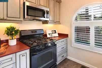 122 Cleaveland Rd #6, Pleasant Hill, CA 94523 - Photo 23