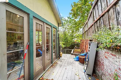 213 Nicholl Ave, Richmond, CA 94801 - Photo 13
