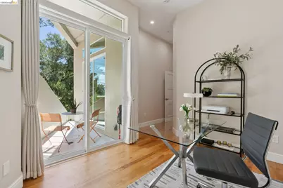 1860 Arrowhead Dr, Oakland, CA 94611 - Photo 47
