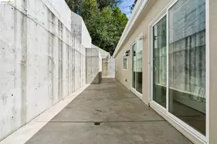 1860 Arrowhead Dr, Oakland, CA 94611 - Photo 51