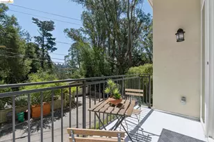 1860 Arrowhead Dr, Oakland, CA 94611 - Photo 13