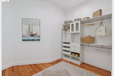 1860 Arrowhead Dr, Oakland, CA 94611 - Photo 37