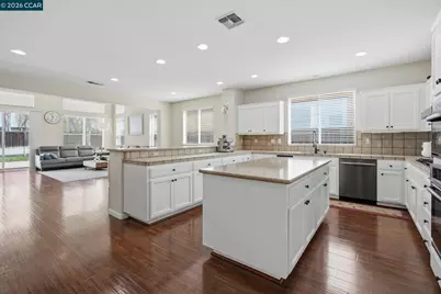 6809 New Melones Circle, Discovery Bay, CA 94505 - Photo 19