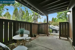 828 Camelback Pl, Pleasant Hill, CA 94523 - Photo 21
