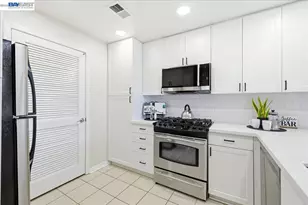 3901 Lick Mill Blvd, Santa Clara, CA 95054 - Photo 11