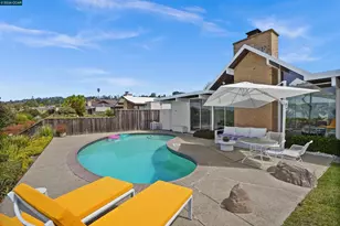 8021 Shay Dr, Oakland, CA 94605 - Photo 51