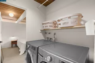 8021 Shay Dr, Oakland, CA 94605 - Photo 29