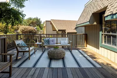 6909 Exeter Dr, Oakland, CA 94611 - Photo 37