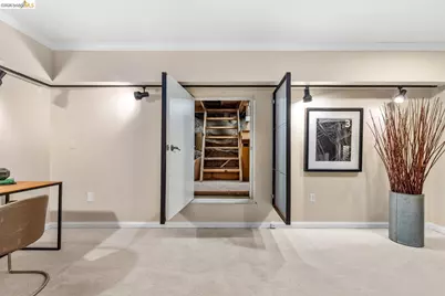 6909 Exeter Dr, Oakland, CA 94611 - Photo 25