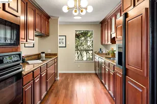 6909 Exeter Dr, Oakland, CA 94611 - Photo 7