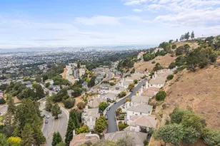 698 Via Rialto, Oakland, CA 94619 - Photo 21