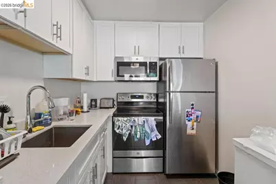 2427 McKinley Ave, Berkeley, CA 94703 - Photo 15