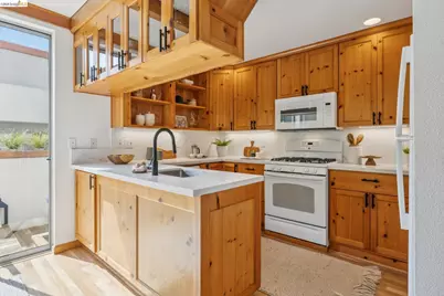 1305 Henry St #C, Berkeley, CA 94709 - Photo 15
