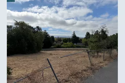 387 Camino Las Juntas, Pleasant Hill, CA 94523 - Photo 3