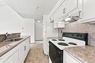 39206 Guardino Dr #302, Fremont, CA 94538 - Photo 5