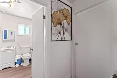9833 Walnut St, Oakland, CA 94603 - Photo 15