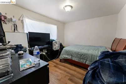 9833 Walnut St, Oakland, CA 94603 - Photo 37