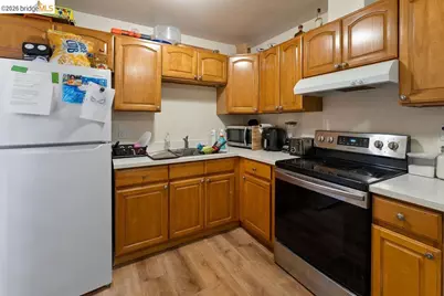 9833 Walnut St, Oakland, CA 94603 - Photo 35