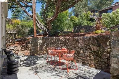 200 Fairlawn Dr, Berkeley, CA 94708 - Photo 5