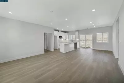 2102 Paige Ct, Pittsburg, CA 94565 - Photo 13