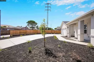 2102 Paige Ct, Pittsburg, CA 94565 - Photo 5