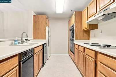 1840 Tice Creek Dr #2245, Walnut Creek, CA 94595 - Photo 5