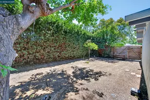 2245 Krueger Dr, Concord, CA 94520 - Photo 57