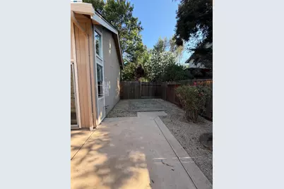 2061 Eilene Dr, Pleasanton, CA 94588 - Photo 5