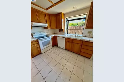 2061 Eilene Dr, Pleasanton, CA 94588 - Photo 13