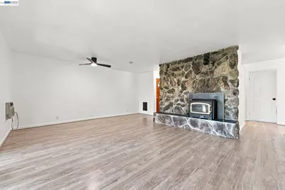 2075 Ascot Dr #119, Moraga, CA 94556 - Photo 3