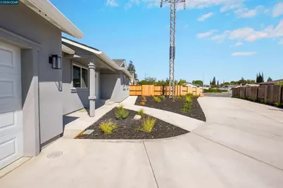 2100 Paige Ct, Pittsburg, CA 94565 - Photo 11