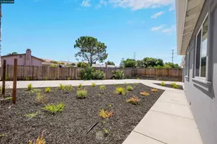 2100 Paige Ct, Pittsburg, CA 94565 - Photo 13