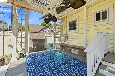 70 7th St, Tracy, CA 95376 - Photo 31