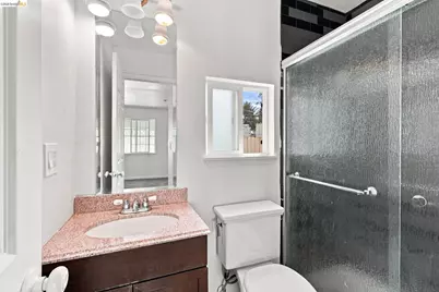 70 7th St, Tracy, CA 95376 - Photo 45